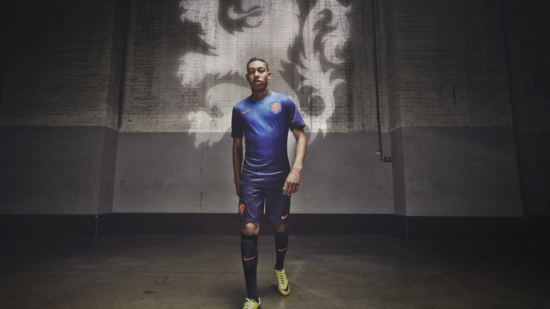 利拉德比赛走势一手掌控，广东队逆转湖人，当平行宇宙在篮球场交汇