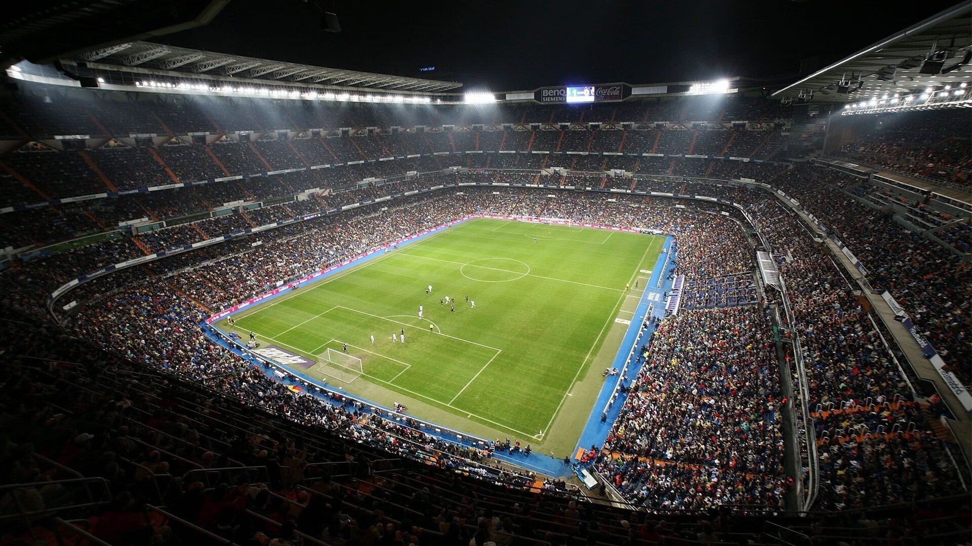 2026世界杯焦点战,英格兰横扫卡塔尔,久保建英带队取胜,防守稳固成制胜关键